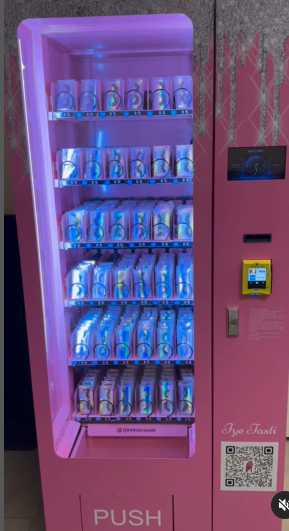 eyelash vending machine, beauty vending machine from @iyetasti on Instagram